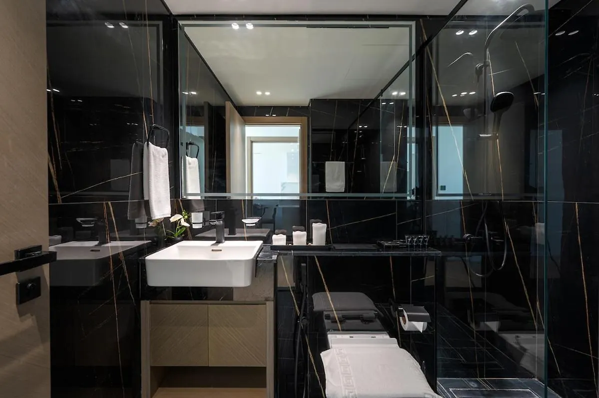 Brand New Luxurious - Modern 1Br - Pool - Gym Apartment Dubai