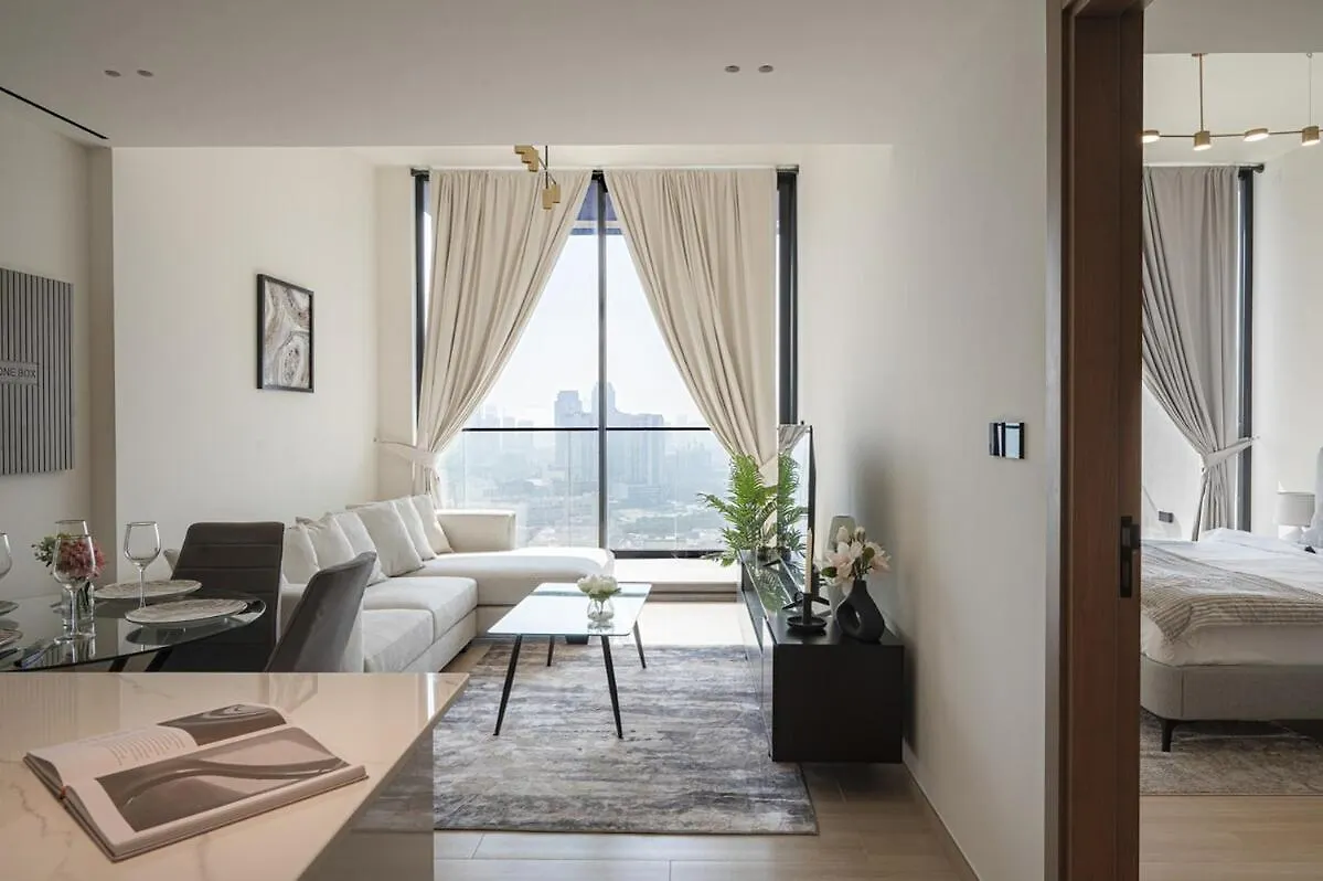 Brand New Luxurious - Modern 1Br - Pool - Gym Apartment Dubai